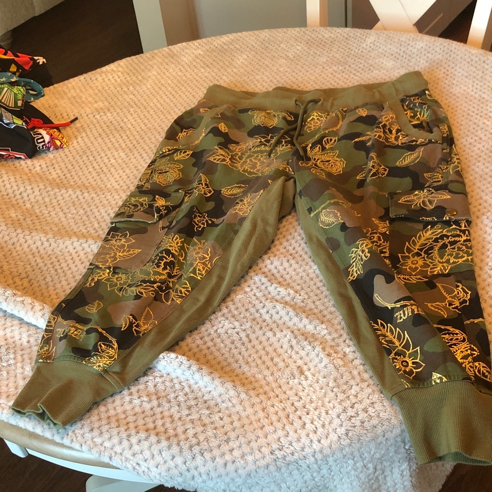 Zumba Fitness Camouflage Pants with Gold Floral Design